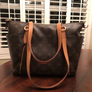 Louis Vuitton Totally PM